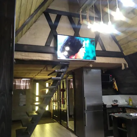 затишний будинок Black House Senechiv