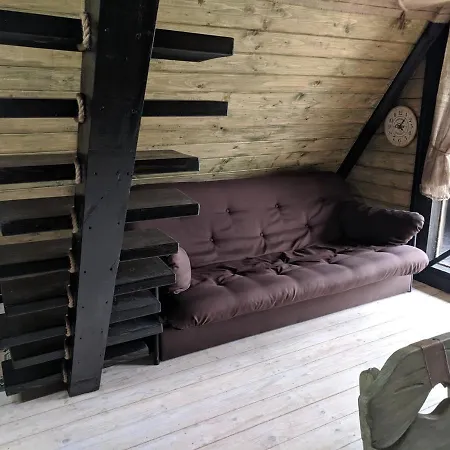 затишний будинок Black House Будинок відпочинку *