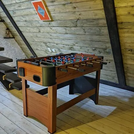 затишний будинок Black House *